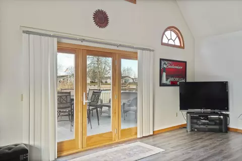 Entry Way - 656 Burt, Au Gres, MI 48703 photo 2 of 7