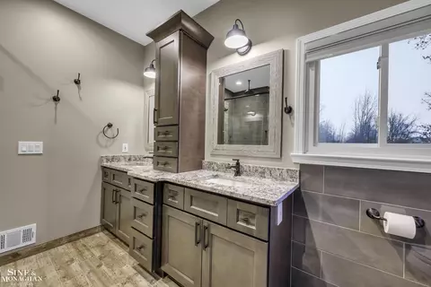 Bath - 49907 St John, Macomb, MI 48044 photo 3 of 5