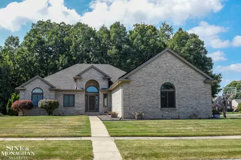 49907 St John, Macomb, MI 48044