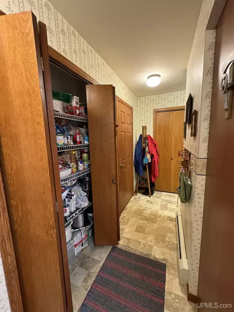 w5940 Springview Drive, Norway, MI 49870 photo 8
