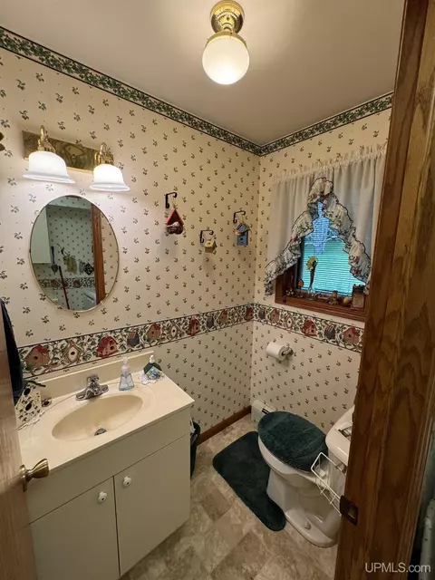 w5940 Springview Drive, Norway, MI 49870 photo 9
