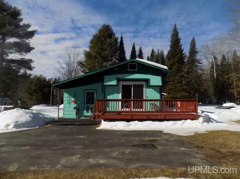 26 Co Rd Mi, Negaunee, MI 49866