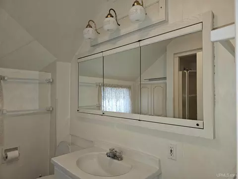 401 Ruby St, Iron River, MI 49935 photo 26