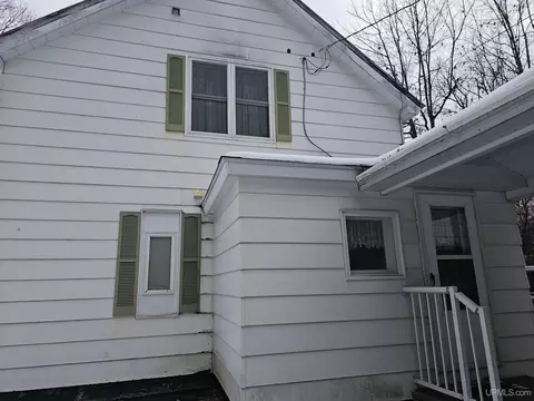 401 Ruby St, Iron River, MI 49935 photo 2