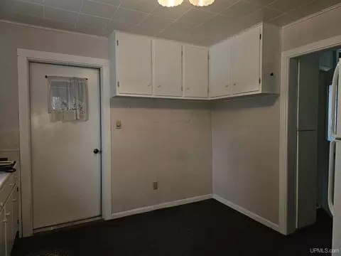 401 Ruby St, Iron River, MI 49935 photo 5