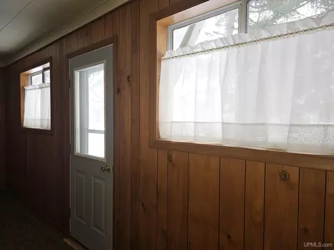 401 Ruby St, Iron River, MI 49935 photo 16