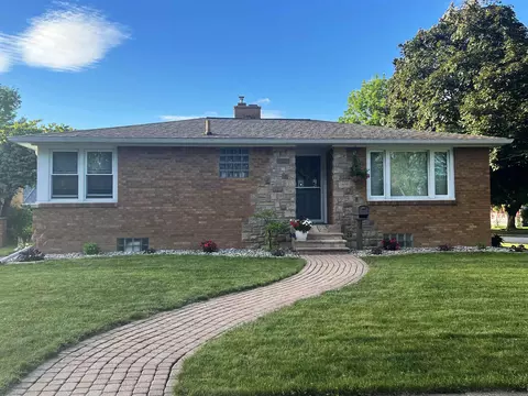 1809 Fremont, Bay City, MI 48708