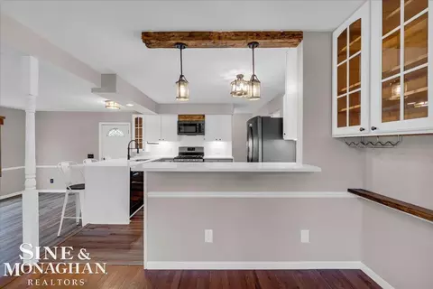Kitchen - 13100 Shadybrook, Dewitt, MI 48820 photo 1 of 6