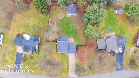 View/Area - 13100 Shadybrook, Dewitt, MI 48820 photo 1 of 3