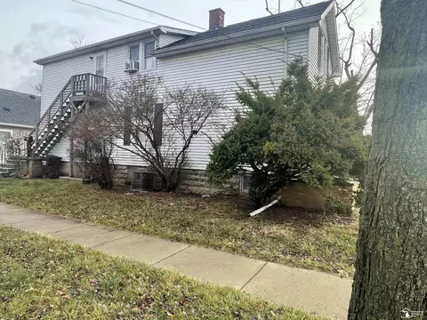 128 W Willow, Monroe, MI 48162 photo 2