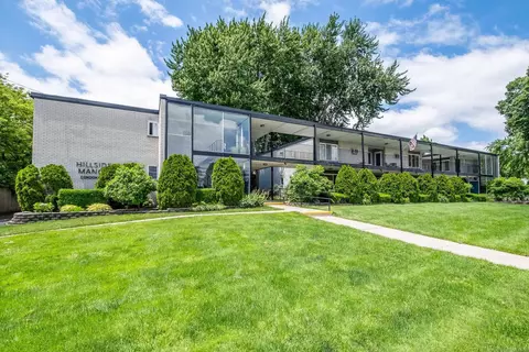3421 Hillside UNIT 24, Royal Oak, MI 48073