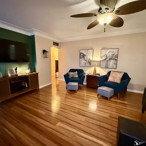 9068 Clover, Temperance, MI 48182 photo 5