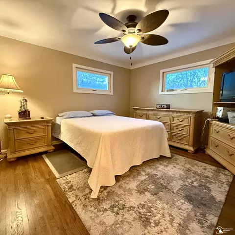 9068 Clover, Temperance, MI 48182 photo 15