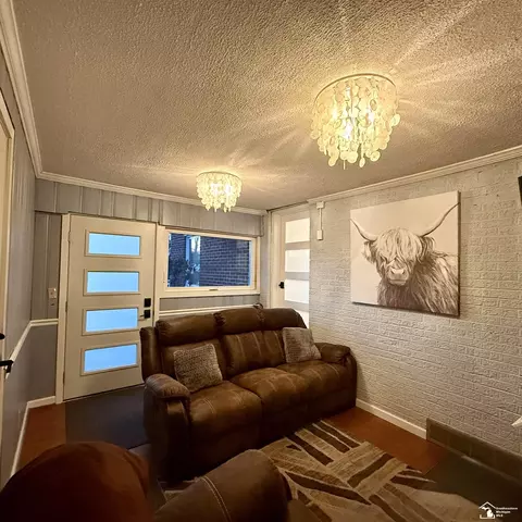 9068 Clover, Temperance, MI 48182 photo 25