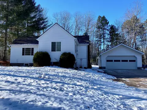 740 Willow, Marquette, MI 49855