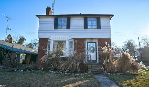 1802 E Ct, Flint, MI 48503