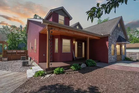 210 E Mcneil, Corunna, MI 48817