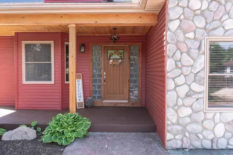 210 E Mcneil, Corunna, MI 48817 photo 3