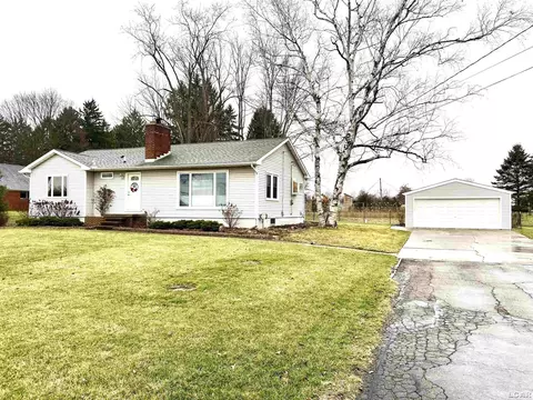 3680 Pleasant Lk, Ann Arbor, MI 48103