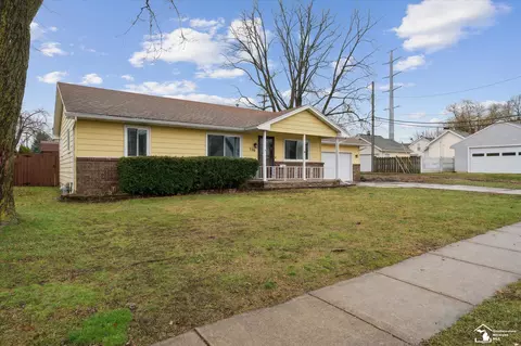 720 Jerome, Monroe, MI 48161 photo 2