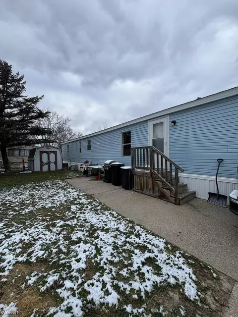 7286 101, Flushing, MI 48433 photo 2