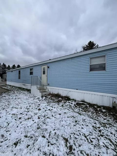 7286 101, Flushing, MI 48433 photo 3