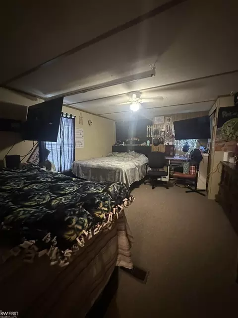 7286 101, Flushing, MI 48433 photo 9