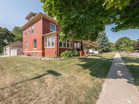 201 N Macomb, Monroe, MI 48162 photo 2