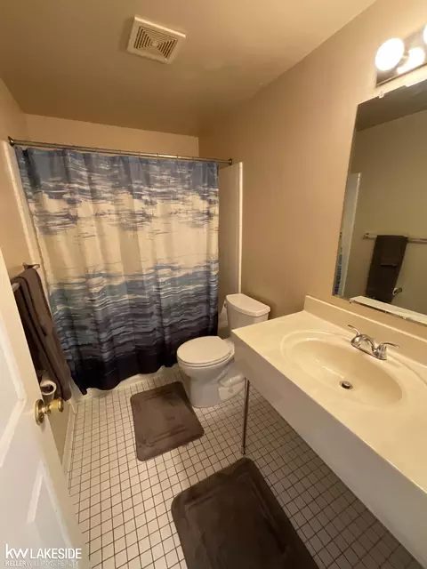 15811 Van, Fraser, MI 48026 photo 12