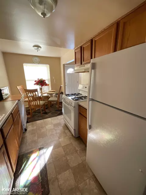 15811 Van, Fraser, MI 48026 photo 4