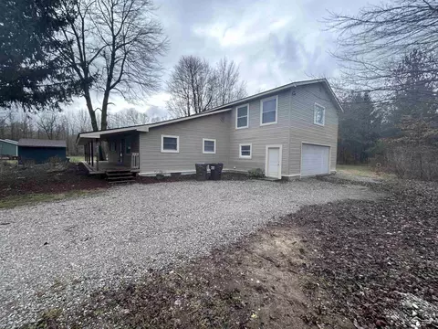 Exterior - 9665 Tuttlehill Rd, Maybee, MI 48159 photo 5 of 7
