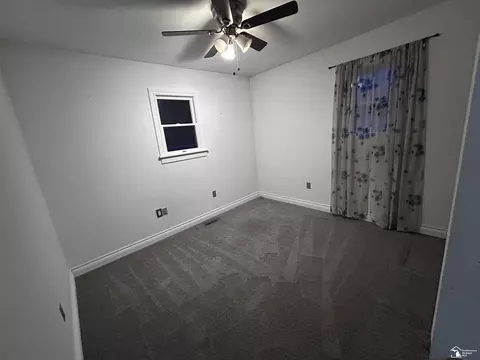Bedroom - 9665 Tuttlehill Rd, Maybee, MI 48159 photo 2 of 5