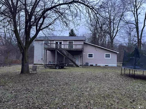 Exterior - 9665 Tuttlehill Rd, Maybee, MI 48159 photo 4 of 7