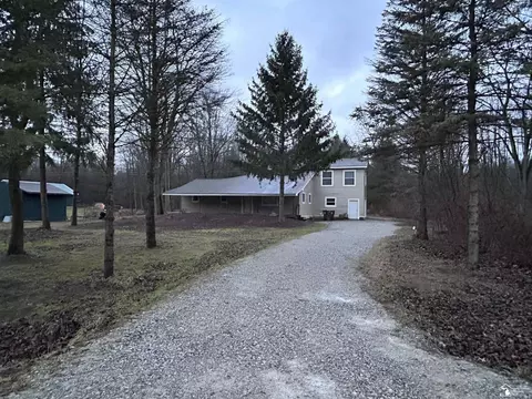 Exterior - 9665 Tuttlehill Rd, Maybee, MI 48159 photo 7 of 7
