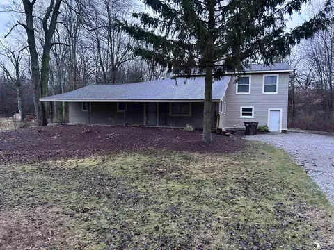 Exterior - 9665 Tuttlehill Rd, Maybee, MI 48159 photo 2 of 7