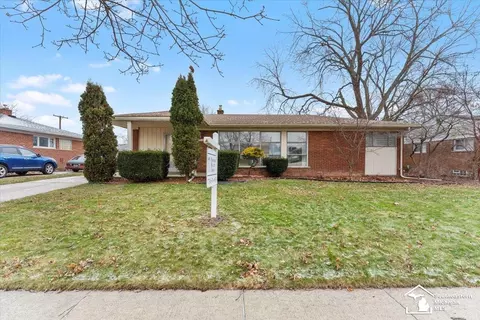 2531 Middlefield, Trenton, MI 48183
