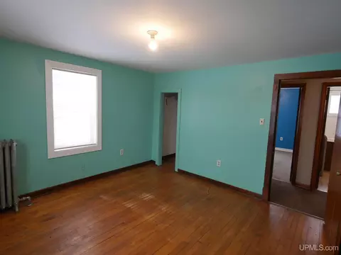 Bedroom - 21322 Royce, Hancock, MI 49930 photo 6 of 6