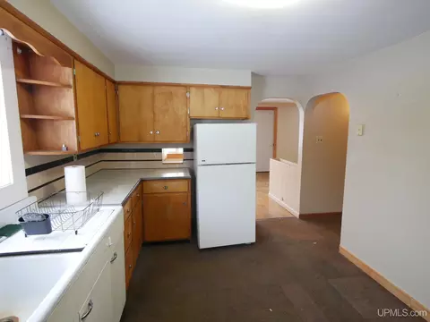 Kitchen - 21322 Royce, Hancock, MI 49930 photo 3 of 3
