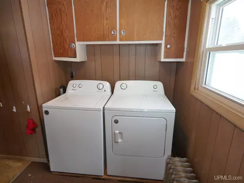 Other - 21322 Royce, Hancock, MI 49930 photo 1 of 17