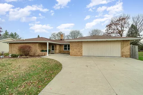 5861 S Two Mile, Bay City, MI 48706