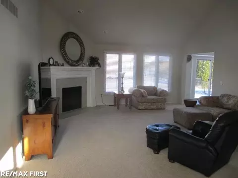 15919 Howard, Macomb, MI 48042 photo 5