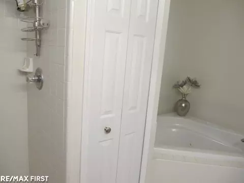 15919 Howard, Macomb, MI 48042 photo 21