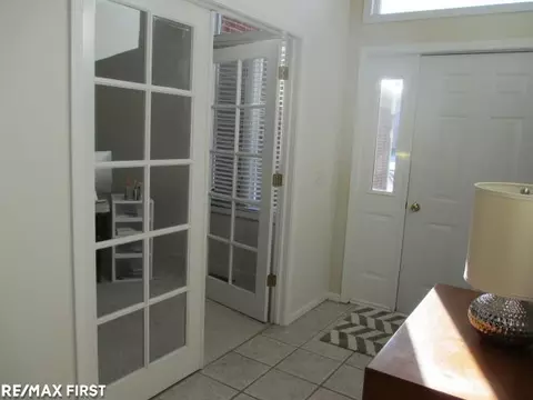15919 Howard, Macomb, MI 48042 photo 2