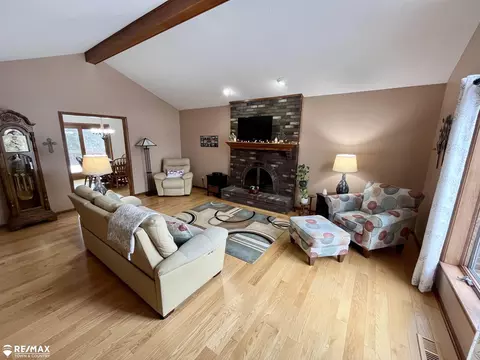 3144 Beechtree, Flushing, MI 48433 photo 6