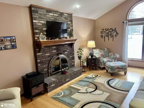 3144 Beechtree, Flushing, MI 48433 photo 4
