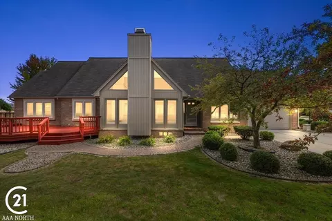 14916 Stoney Brk, Utica, MI 48315