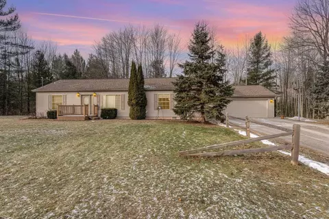 2492 S Towerline, Whittemore, MI 48770