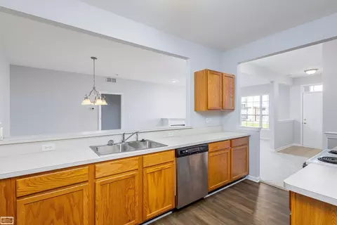 Kitchen - 16445 Grandview, Macomb, MI 48044 photo 4 of 4