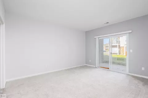Living - 16445 Grandview, Macomb, MI 48044 photo 7 of 7