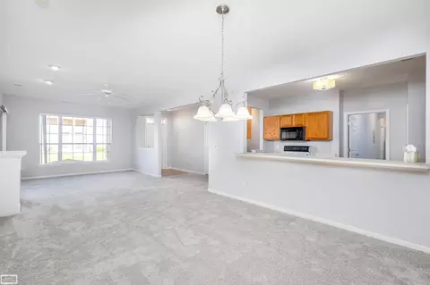 Living - 16445 Grandview, Macomb, MI 48044 photo 5 of 7